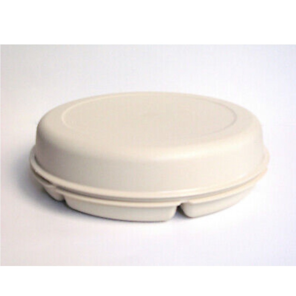 Tupperware Serving Center - Picture 3 of 6